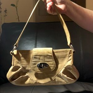 Daniel Shoulder Bag